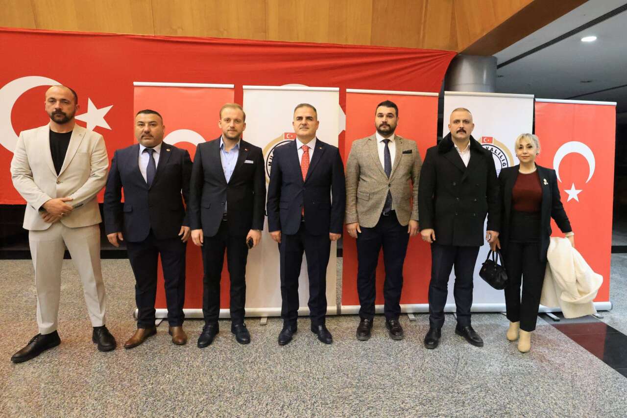 Muğla Valisi Dr. İdris Akbıyık Şehit Yakınları ve Gazilerle İftarda Bir Araya Geldi. 5